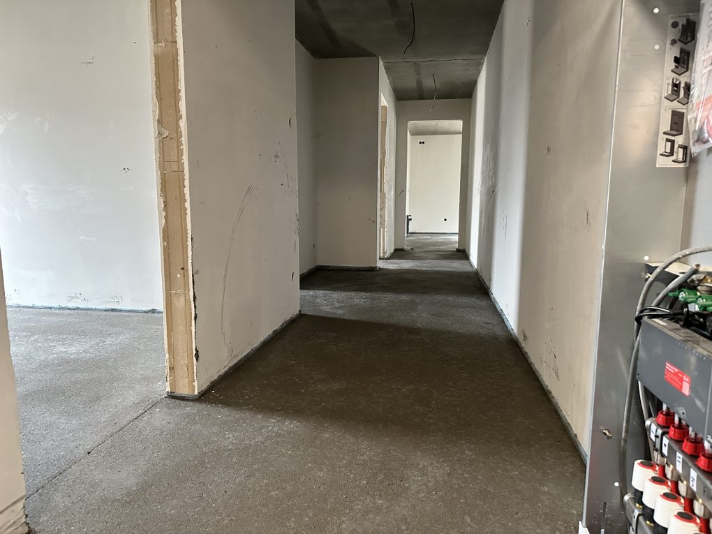 Estrich im 12 WE installiert